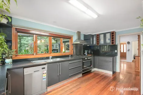 Property photo of 70 Harberts Road Don Valley VIC 3139