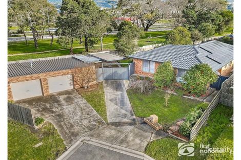 Property photo of 4 Iris Close Cranbourne North VIC 3977