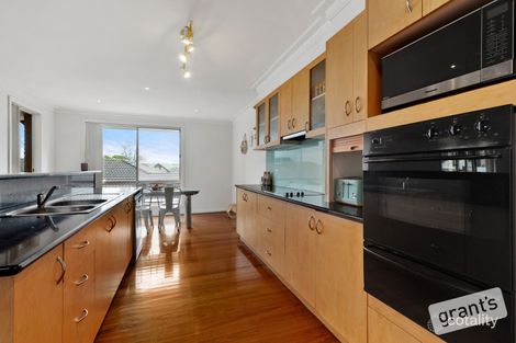 Property photo of 27 Shinners Avenue Narre Warren VIC 3805
