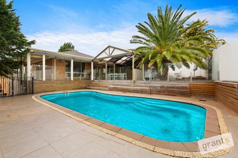 Property photo of 27 Shinners Avenue Narre Warren VIC 3805