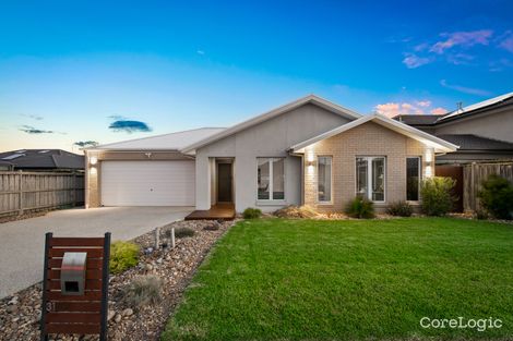 Property photo of 31 Chantenay Parade Cranbourne North VIC 3977