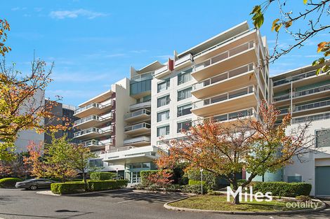 105/1 Sovereign Point Ct, Doncaster, VIC 3108