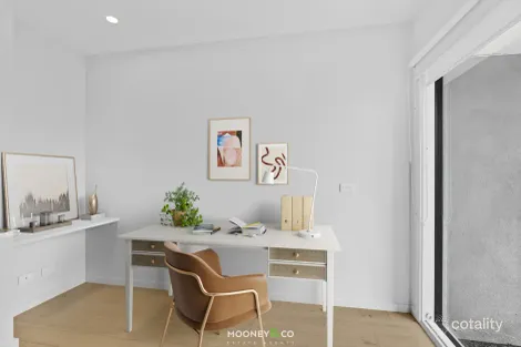 Property photo of 8 Spotted Gum Close Clyde VIC 3978