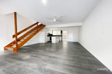 Property photo of 23/111 Barbaralla Drive Springwood QLD 4127