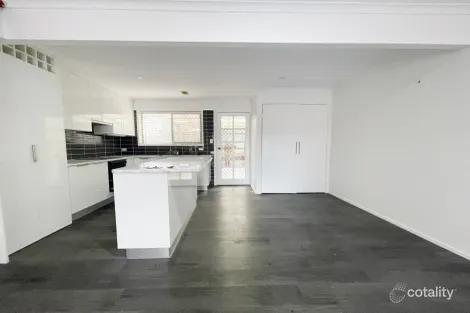 Property photo of 23/111 Barbaralla Drive Springwood QLD 4127