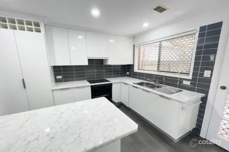 Property photo of 23/111 Barbaralla Drive Springwood QLD 4127