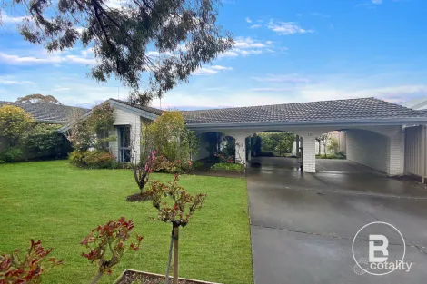 Property photo of 10 Avoca Crescent Alfredton VIC 3350