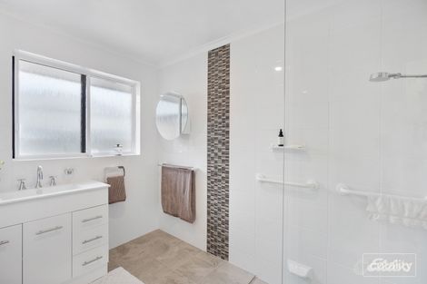 Property photo of 20 Sidney Parade Hindmarsh Island SA 5214
