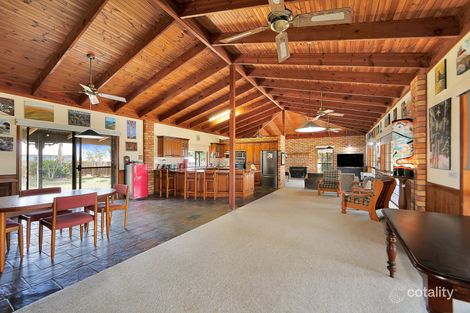 Property photo of 8 Schmidts Road Branyan QLD 4670