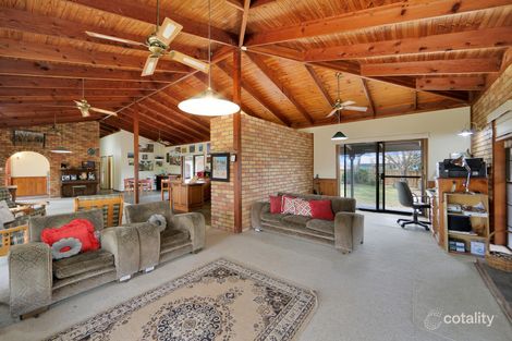 Property photo of 8 Schmidts Road Branyan QLD 4670