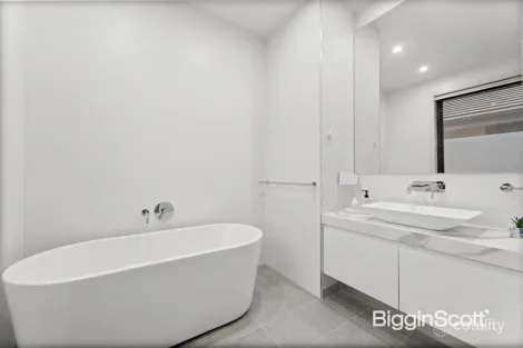 Property photo of 16 Latrobe Avenue Alphington VIC 3078
