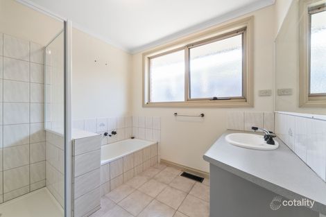 Property photo of 11 Denise Court Langwarrin VIC 3910