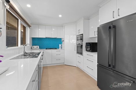 Property photo of 65 Amber Crescent Narre Warren VIC 3805