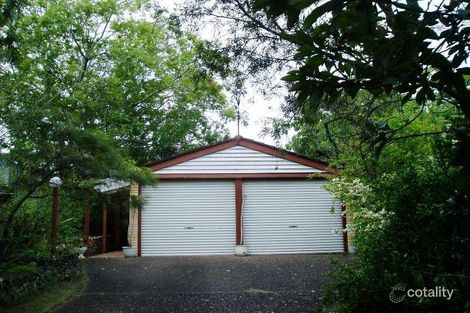 8 Eleventh Ave, St Lucia, QLD 4067