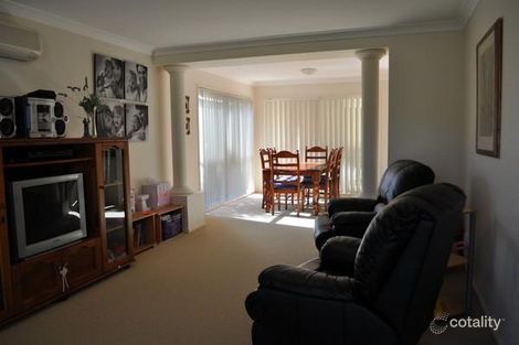 Property photo of 14 Oakridge Place Molendinar QLD 4214
