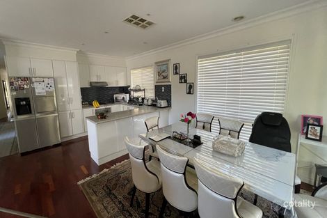 Property photo of 2 Wonga Mews South Morang VIC 3752