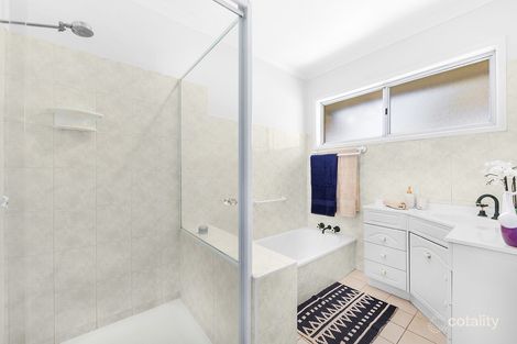 Property photo of 29 Yaringa Street Manly West QLD 4179