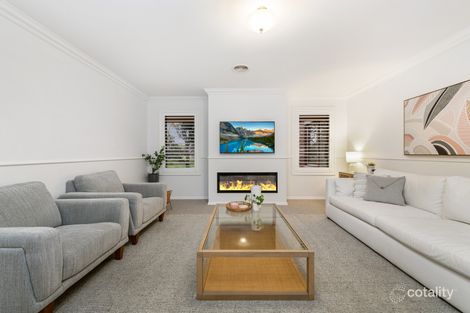 Property photo of 12 Callender Way Hillside VIC 3037