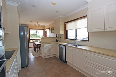 Property photo of 13 Ealing Crescent Fishing Point NSW 2283
