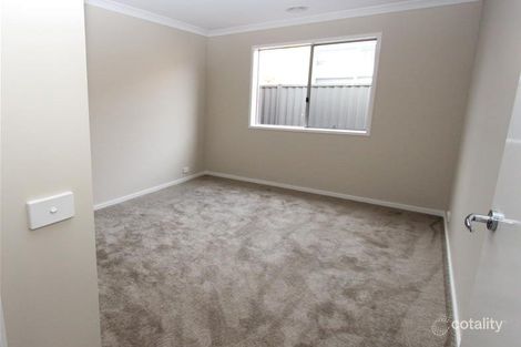 Property photo of 62 Eastlakes Boulevard Lara VIC 3212