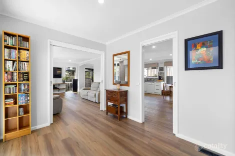 Property photo of 272 Skye Road Frankston VIC 3199