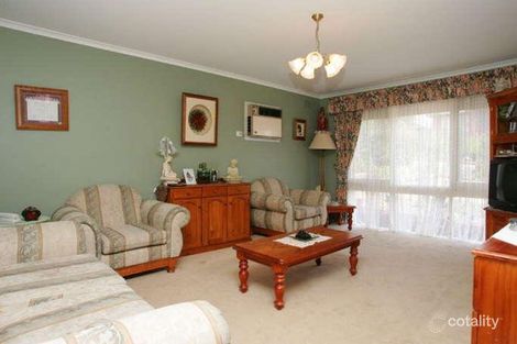 Property photo of 9 Highcliffe Close Gladstone Park VIC 3043