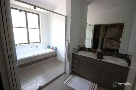 Property photo of 9128 Peter Senior Drive Hope Island QLD 4212