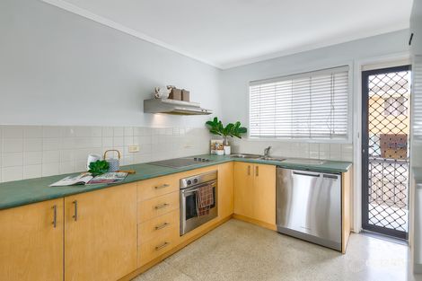 Property photo of 2/398 Old Cleveland Road Coorparoo QLD 4151