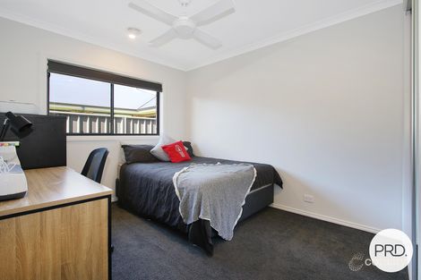 Property photo of 9 Dirrinan Court Wirlinga NSW 2640