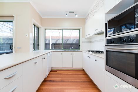 Property photo of 18 Pacific Drive Aspendale Gardens VIC 3195
