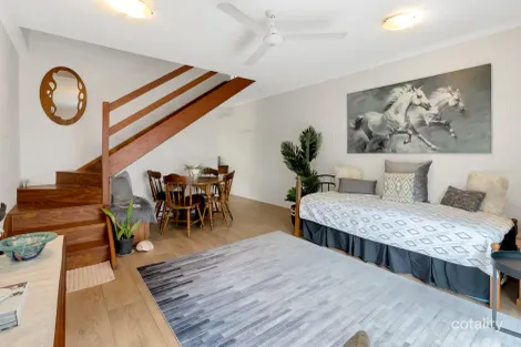2/16 Robert Rd, Bentley Park, QLD 4869