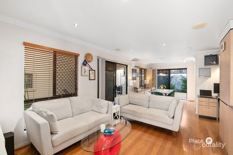 3/136 Central Ave, Indooroopilly, QLD 4068