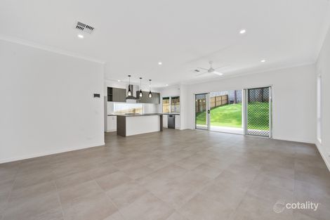 271v Bayview Tce, Geebung, QLD 4034