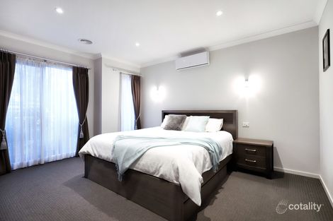 Property photo of 81 Bridgehaven Drive Craigieburn VIC 3064