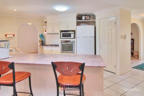 Property photo of 17 Shelduck Place Calamvale QLD 4116