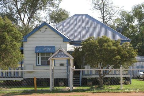 26 Davidson St, Oakey, QLD 4401