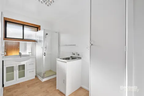 Property photo of 1/4 Pera Court Howrah TAS 7018