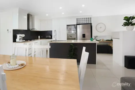 Property photo of 46 Sidney Nolan Drive Coombabah QLD 4216