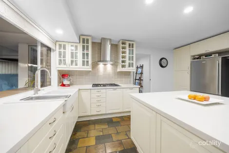 Property photo of 7 Brewster Court Petrie QLD 4502