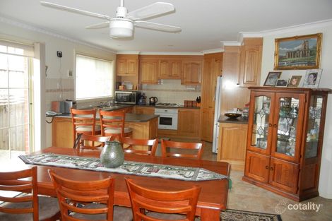 Property photo of 7 Rees Close Drouin VIC 3818