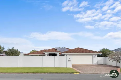 Property photo of 4 Rebholz Drive Benowa QLD 4217