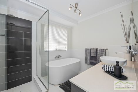 Property photo of 17 Seaspray Crescent Jindalee WA 6036