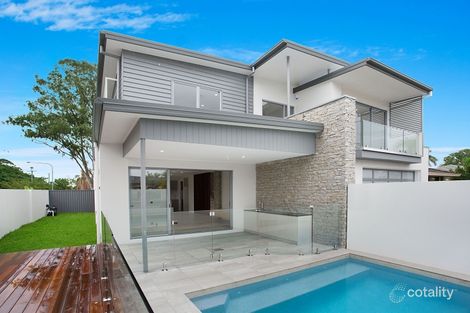 Property photo of 2/132 Rio Vista Boulevard Broadbeach Waters QLD 4218