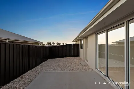 Property photo of 1 Wirrina Close Buchanan NSW 2323