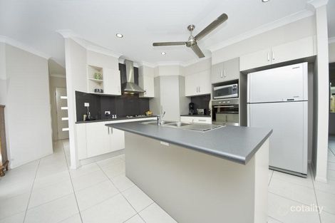 Property photo of 10 Rothesay Bend Trinity Park QLD 4879