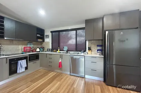 Property photo of 4 Mackay Street Berridale NSW 2628