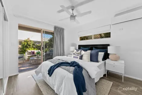 Property photo of 2/17 Christensen Street Yeronga QLD 4104