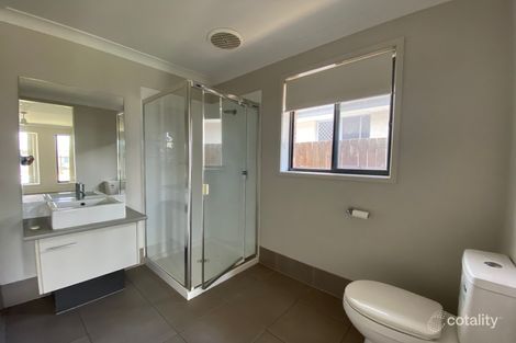 Property photo of 105 Cordeaux Crescent Redbank Plains QLD 4301