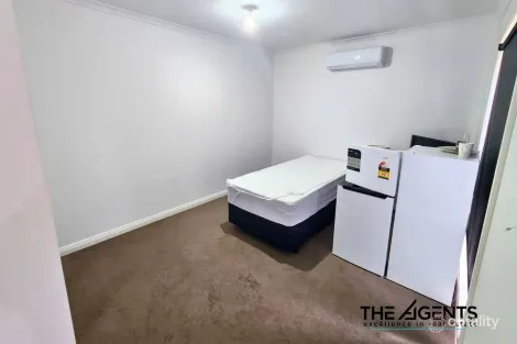 Property photo of 20 Buscombe Crescent Drouin VIC 3818