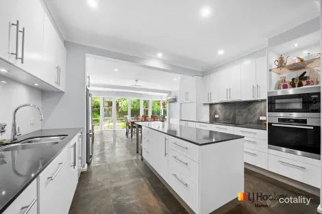 Property photo of 10 Lockyer Street Griffith ACT 2603
